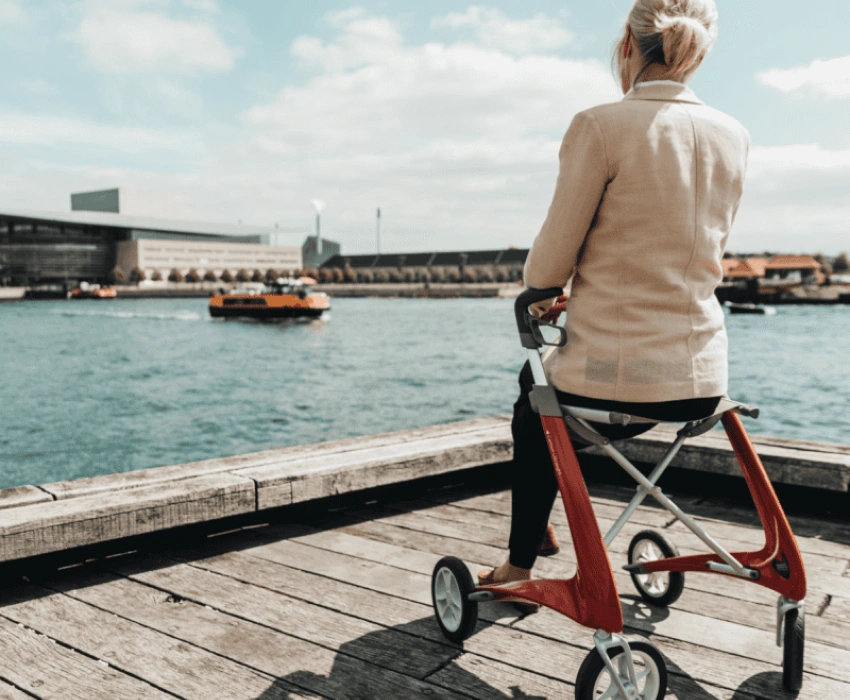 Aide Medical Confort Materiels Medical Arles Carbon Ultralight Rollator Docs 2048×2048 1 Aide Medical Confort Materiels Medical Arles Carbon Ultralight Rollator Docs 2048x2048 1